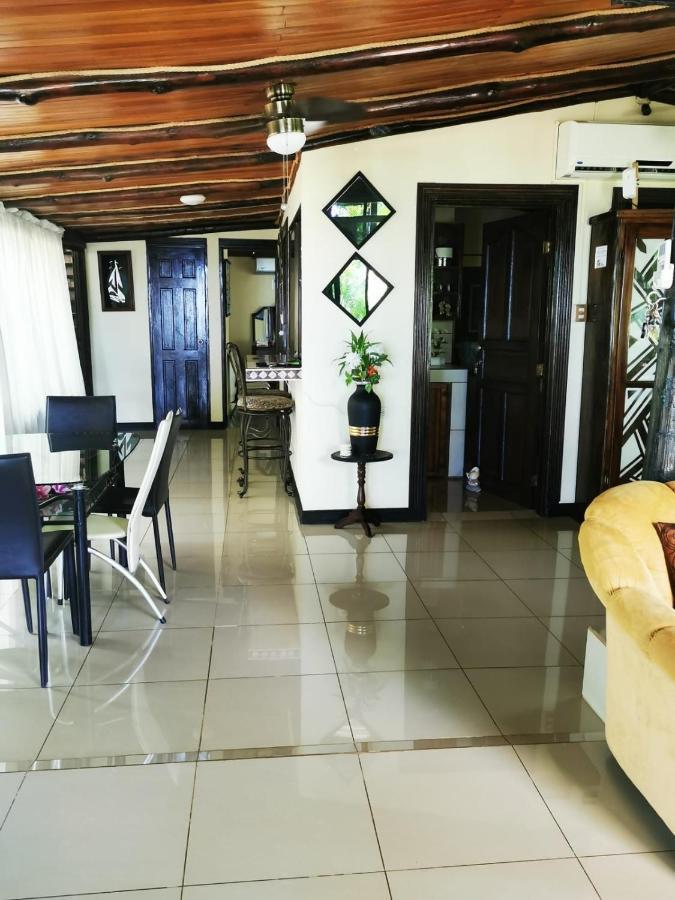 פונטארנס Villa Guarias מראה חיצוני תמונה